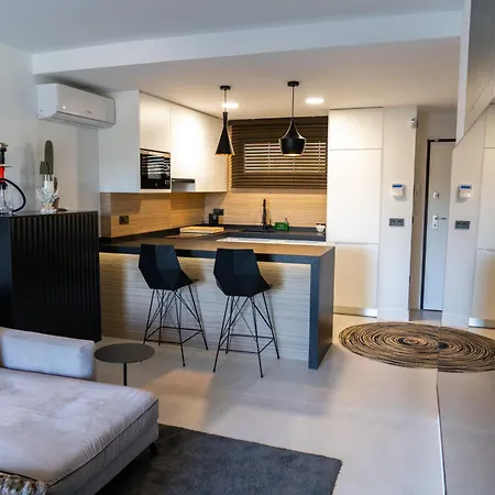 Luxury At Апартаменты *